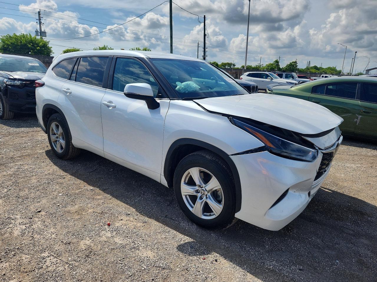 2025 TOYOTA HIGHLANDER LE — снимка 4