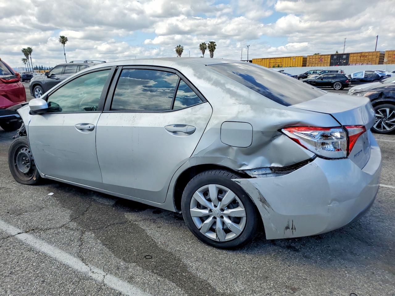 2015 TOYOTA COROLLA LE — снимка 2