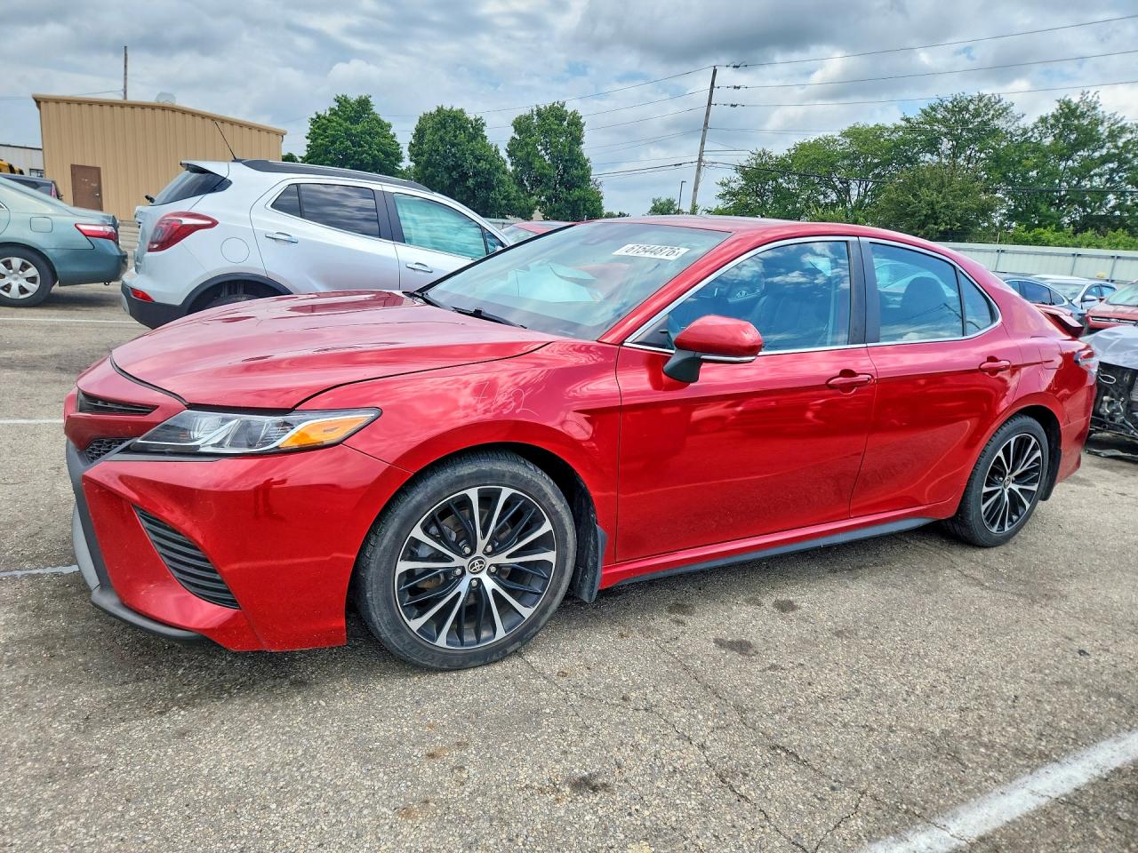 2020 TOYOTA CAMRY SE