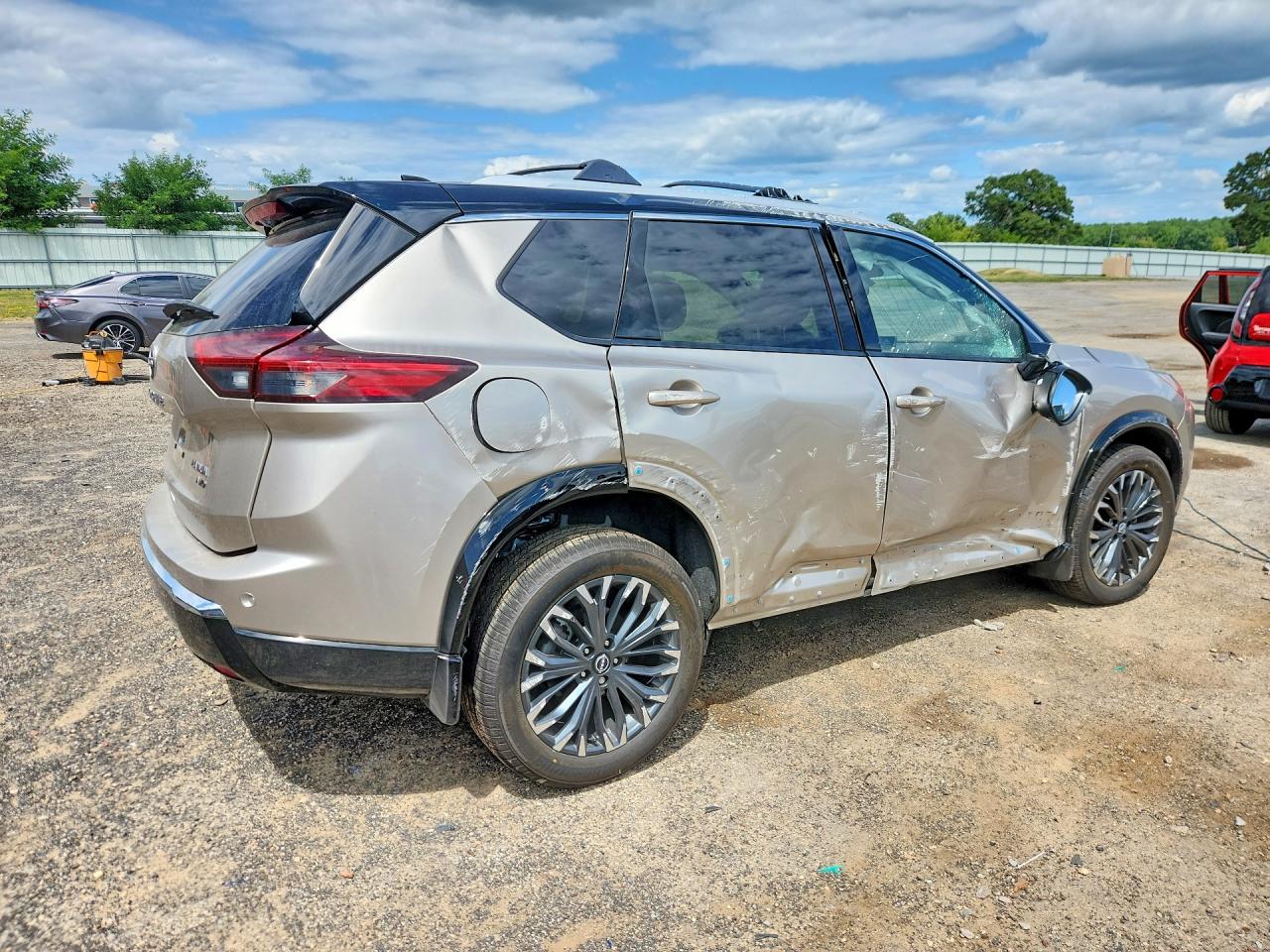 2026 NISSAN ROGUE PLATINUM — снимка 3