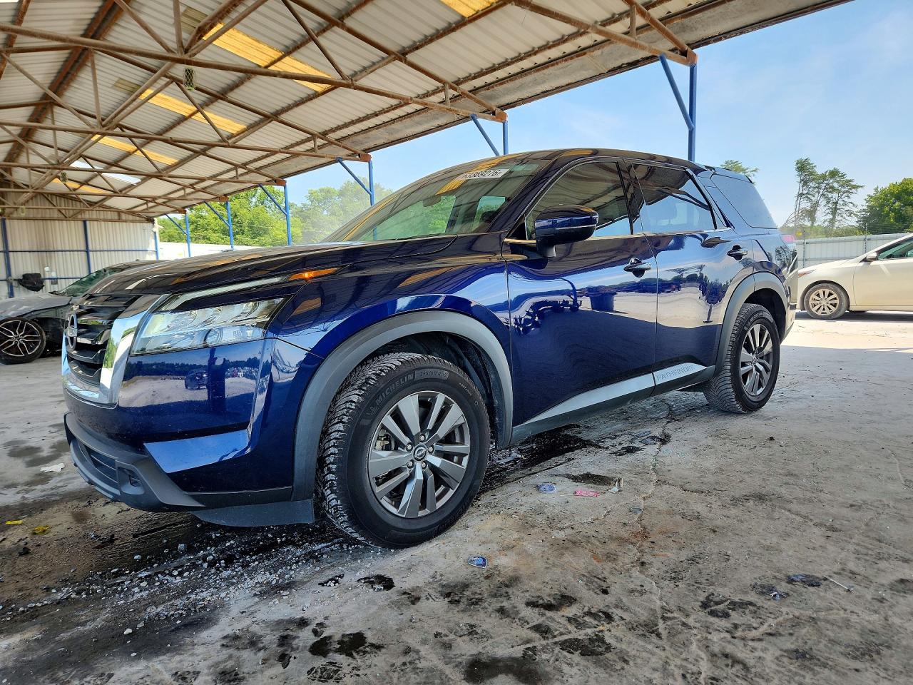2022 NISSAN PATHFINDER S