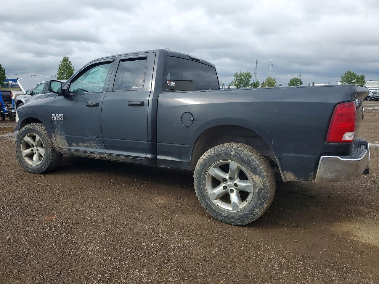 2018 RAM 1500 ST — снимка 2