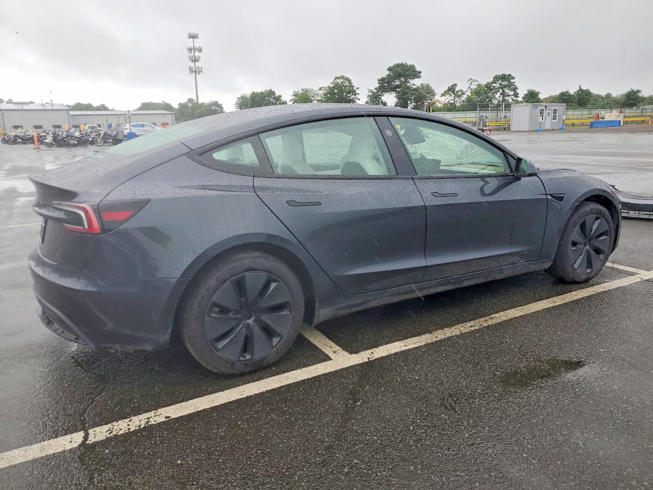 2025 TESLA MODEL 3 — снимка 3