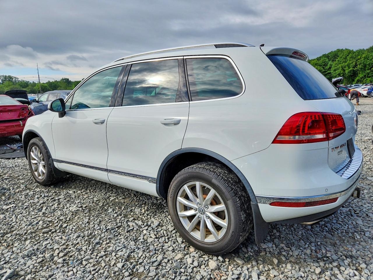 2016 VOLKSWAGEN TOUAREG SPORT — снимка 2