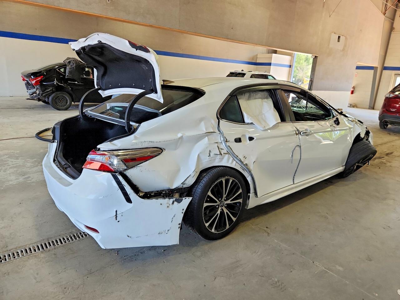 2018 TOYOTA CAMRY — снимка 3