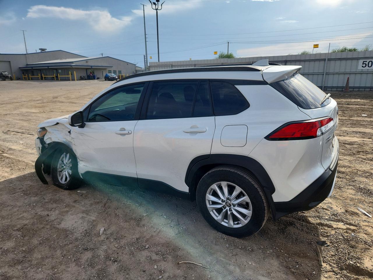 2023 TOYOTA COROLLA CROSS LE — снимка 2