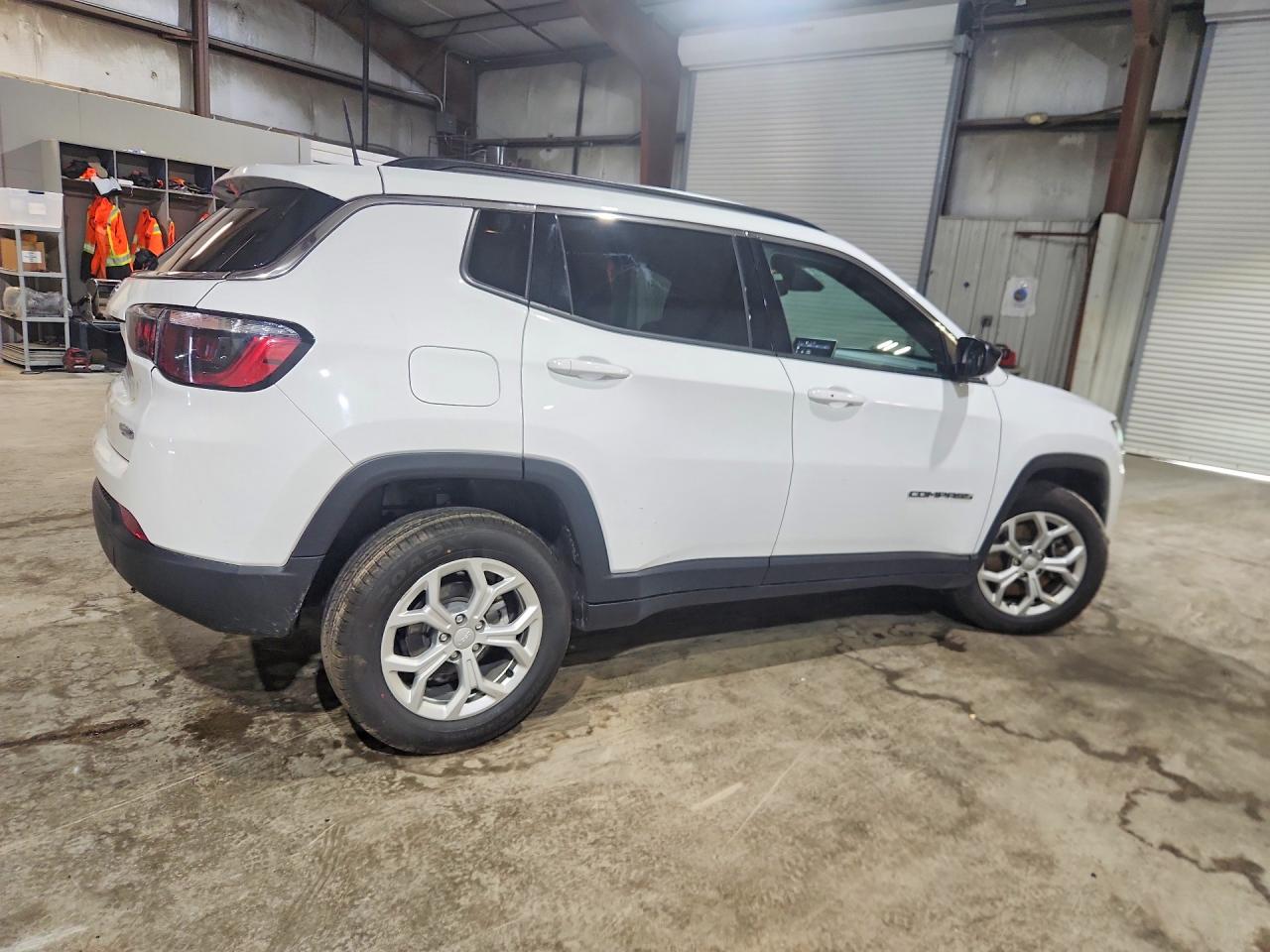 2024 JEEP COMPASS LATITUDE — снимка 3