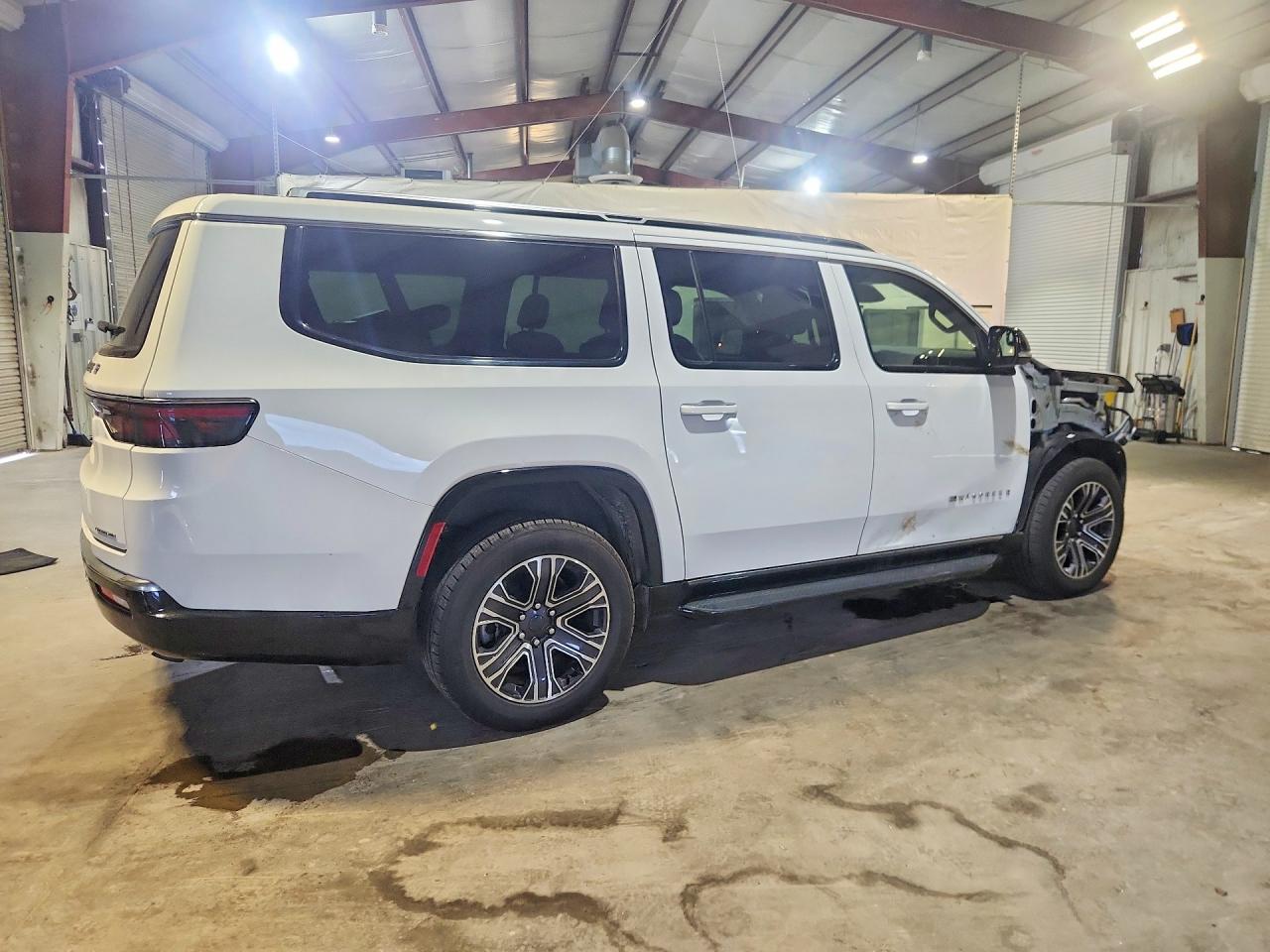 2024 JEEP WAGONEER L SERIES II — снимка 3