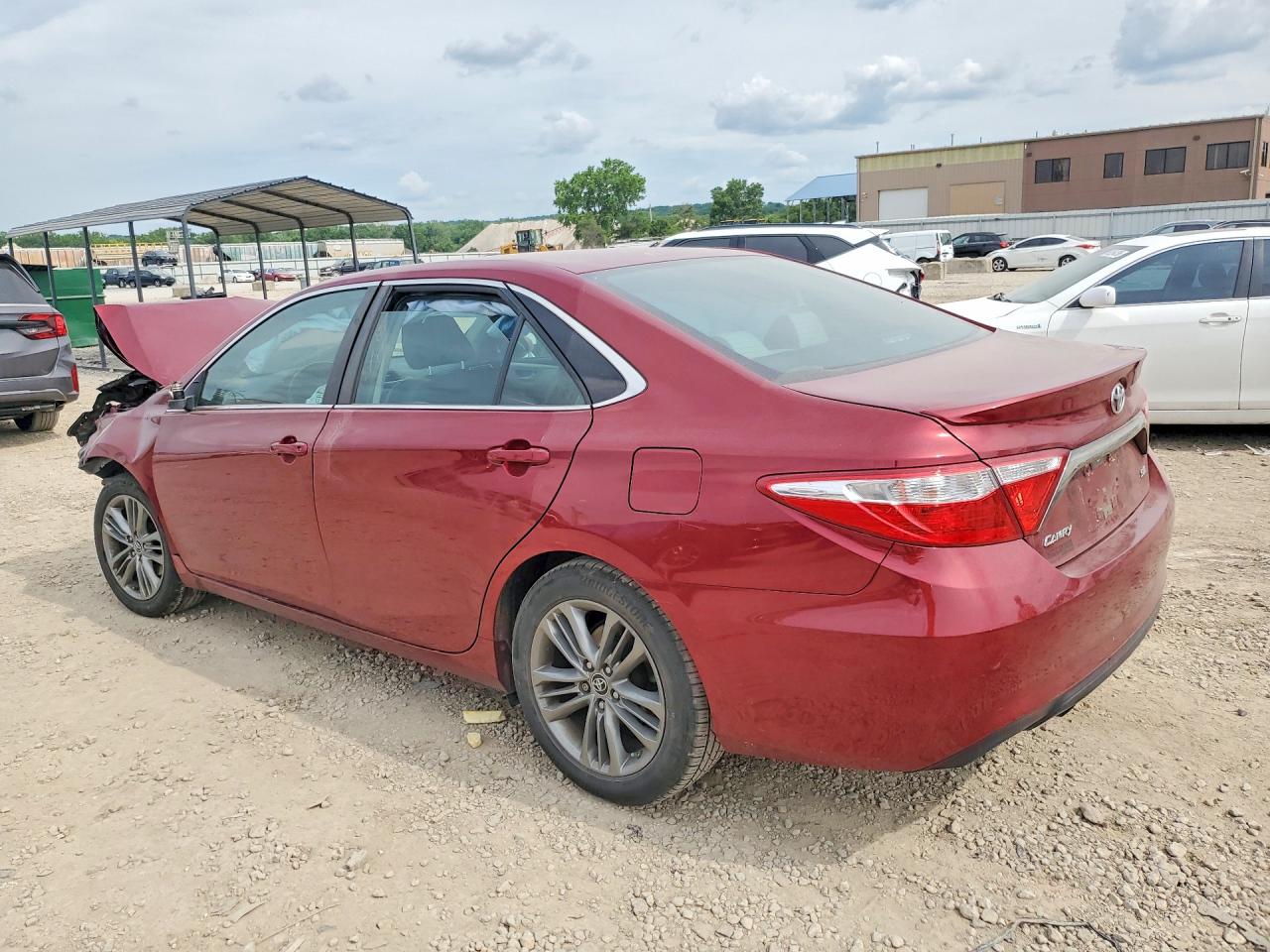 2015 TOYOTA CAMRY SE — снимка 2