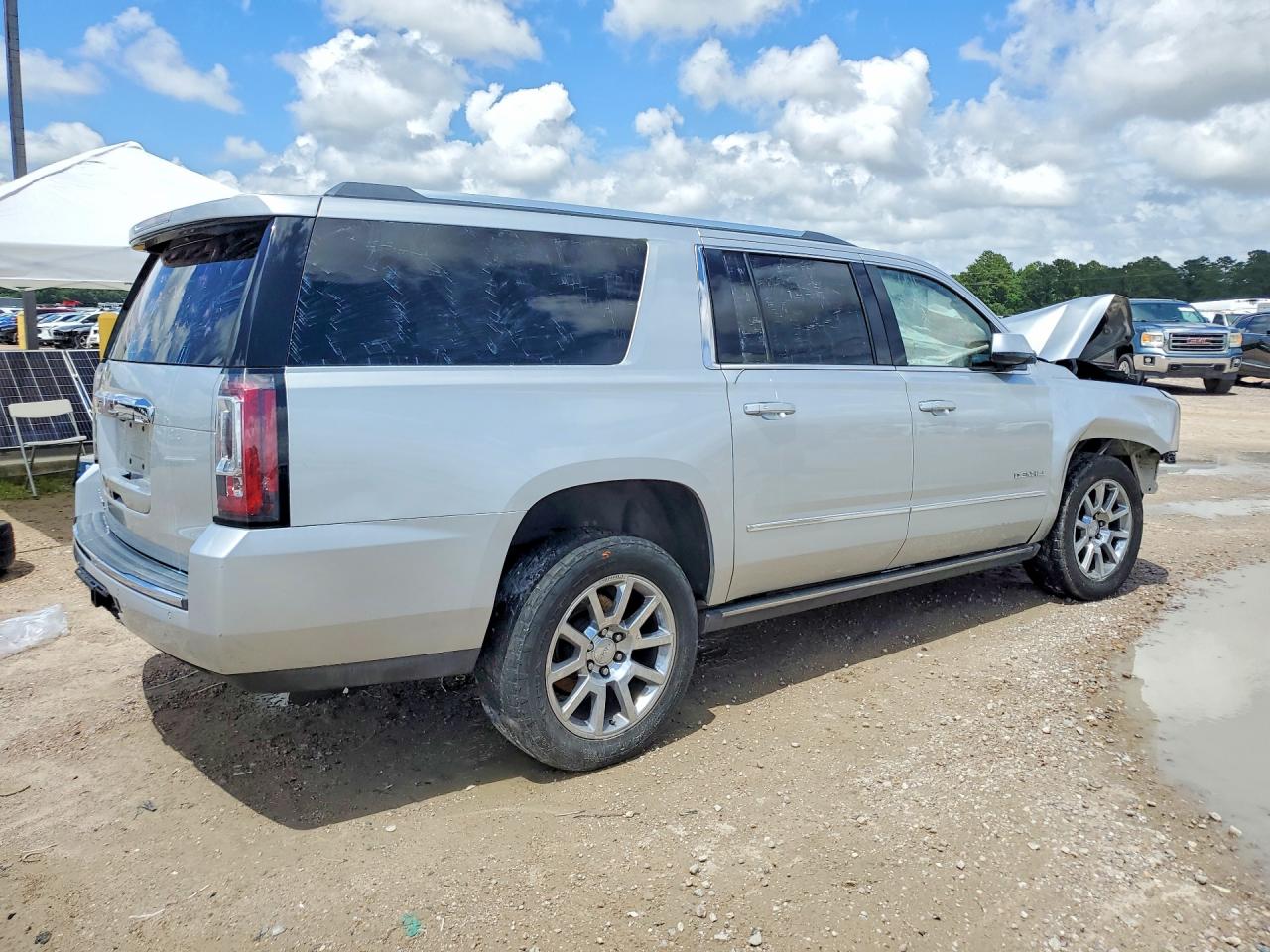 2017 GMC YUKON XL DENALI — снимка 3