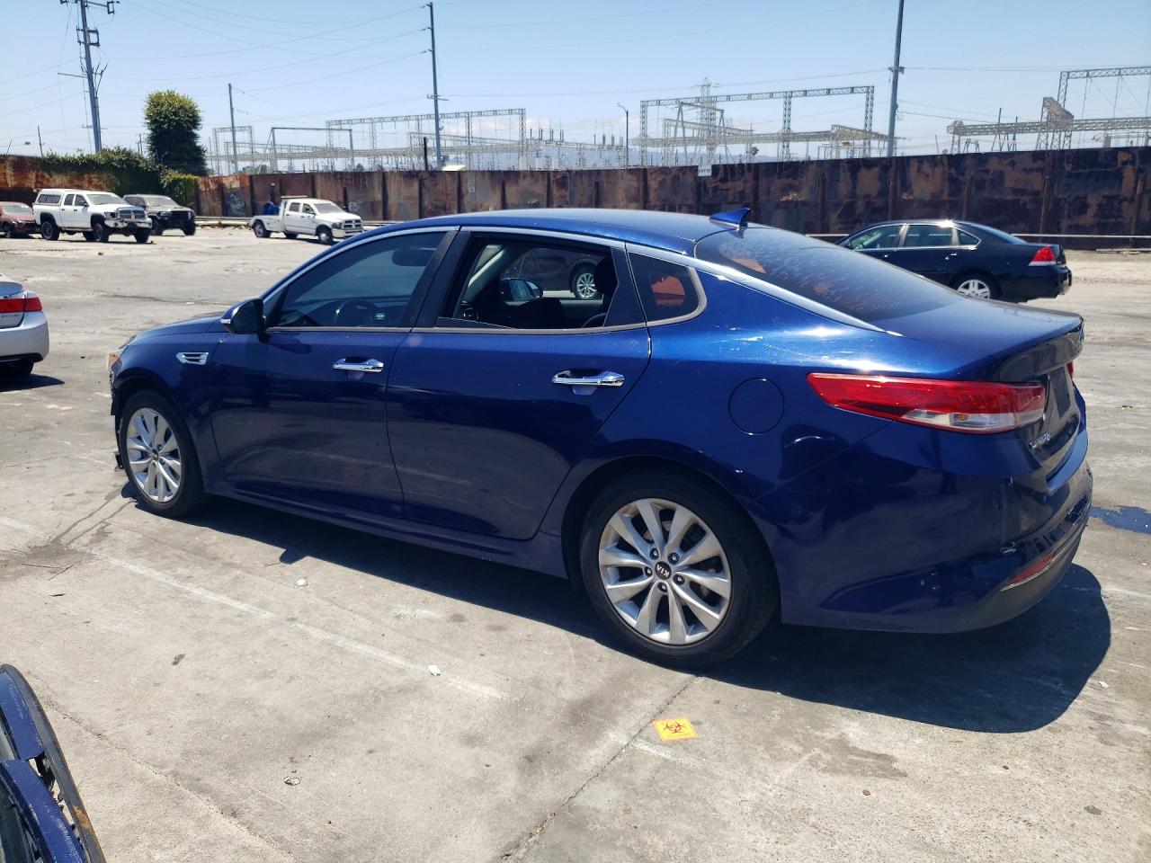 2017 KIA OPTIMA EX — снимка 2