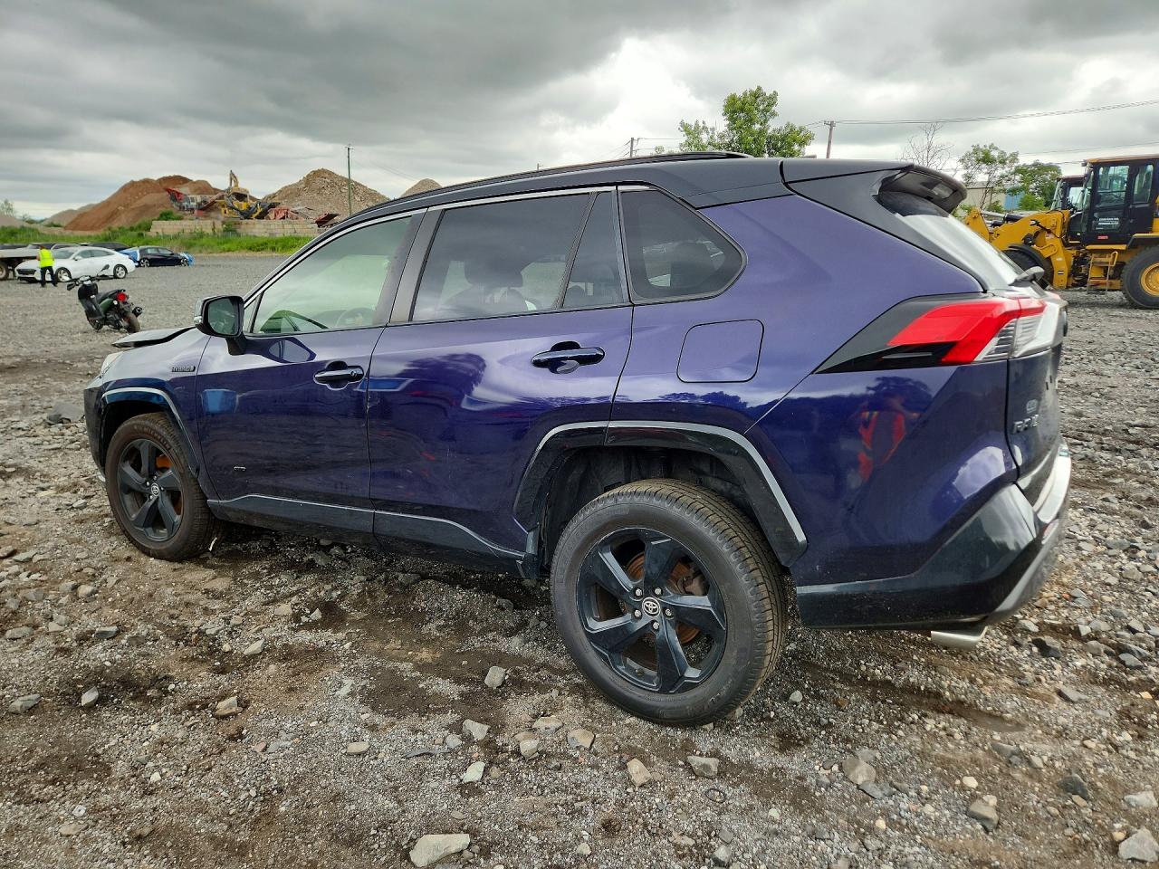 2020 TOYOTA RAV4 XSE — снимка 2