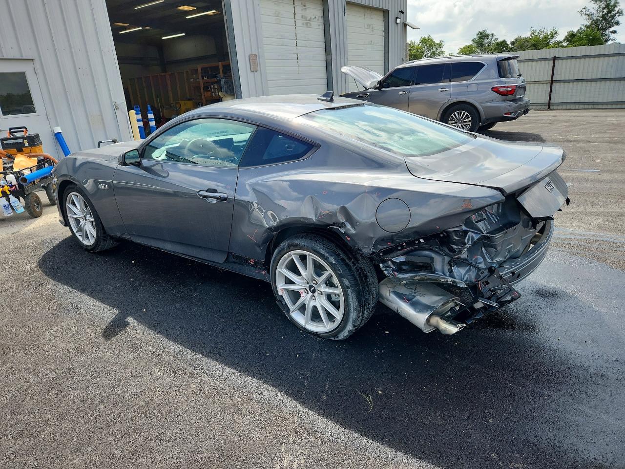 2026 FORD MUSTANG GT — снимка 2