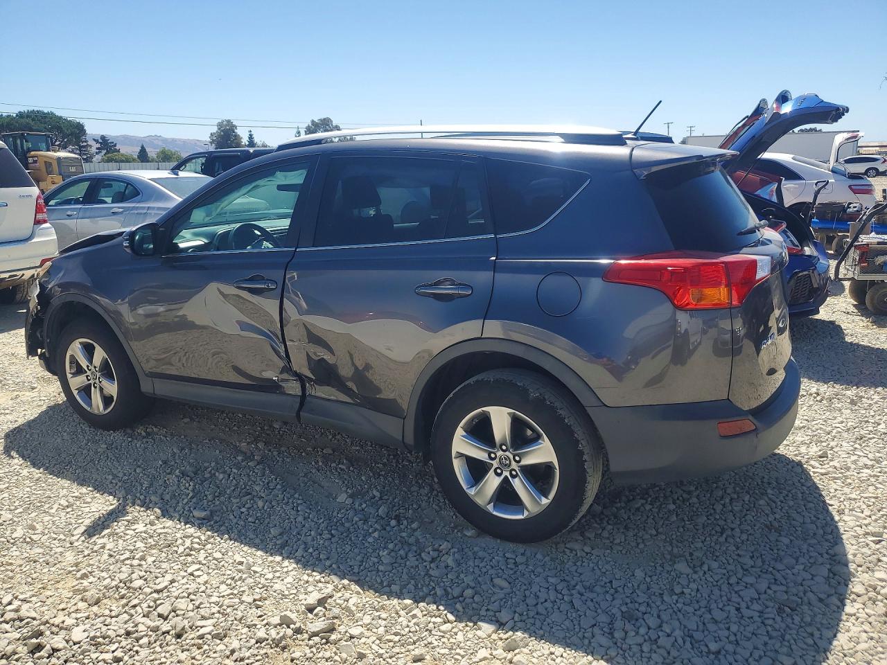 2015 TOYOTA RAV4 XLE — снимка 2