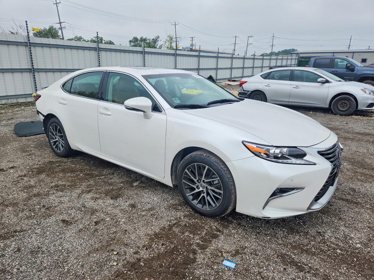 2016 LEXUS ES 350 — снимка 4