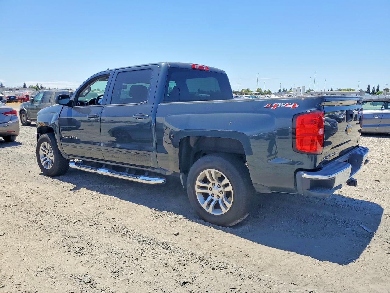 2017 CHEVROLET SILVERADO K1500 LT — снимка 2