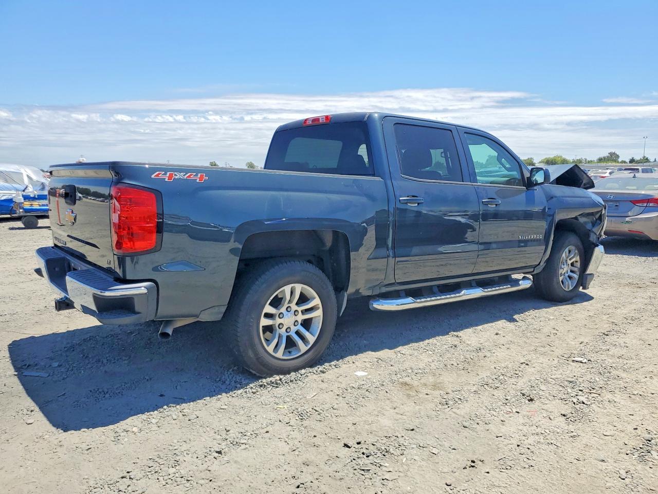 2017 CHEVROLET SILVERADO K1500 LT — снимка 3