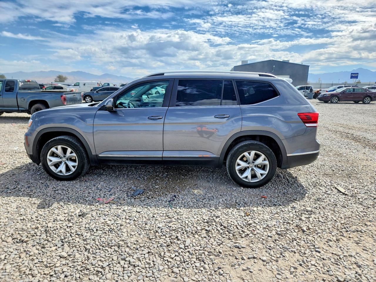 2018 VOLKSWAGEN ATLAS SEL — снимка 2