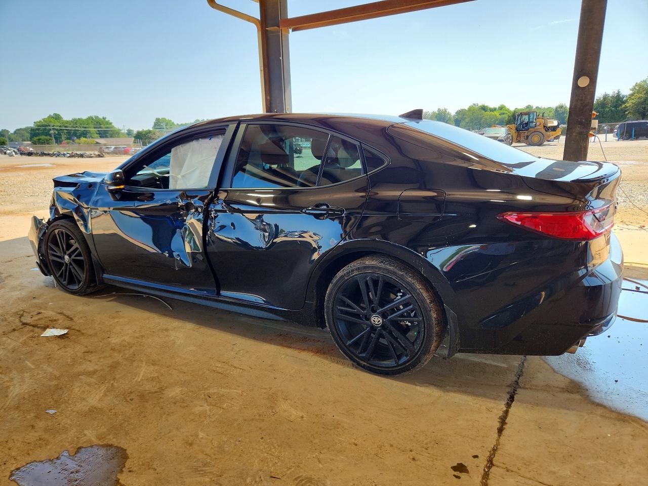 2026 TOYOTA CAMRY NIGHTSHADE — снимка 2
