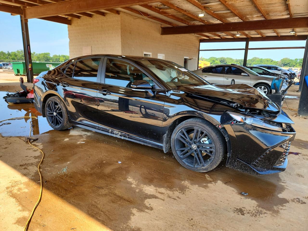 2026 TOYOTA CAMRY NIGHTSHADE — снимка 4