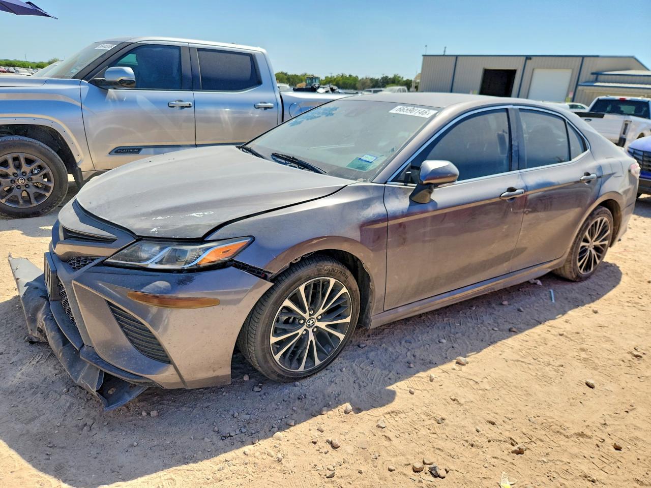 2018 TOYOTA CAMRY SE
