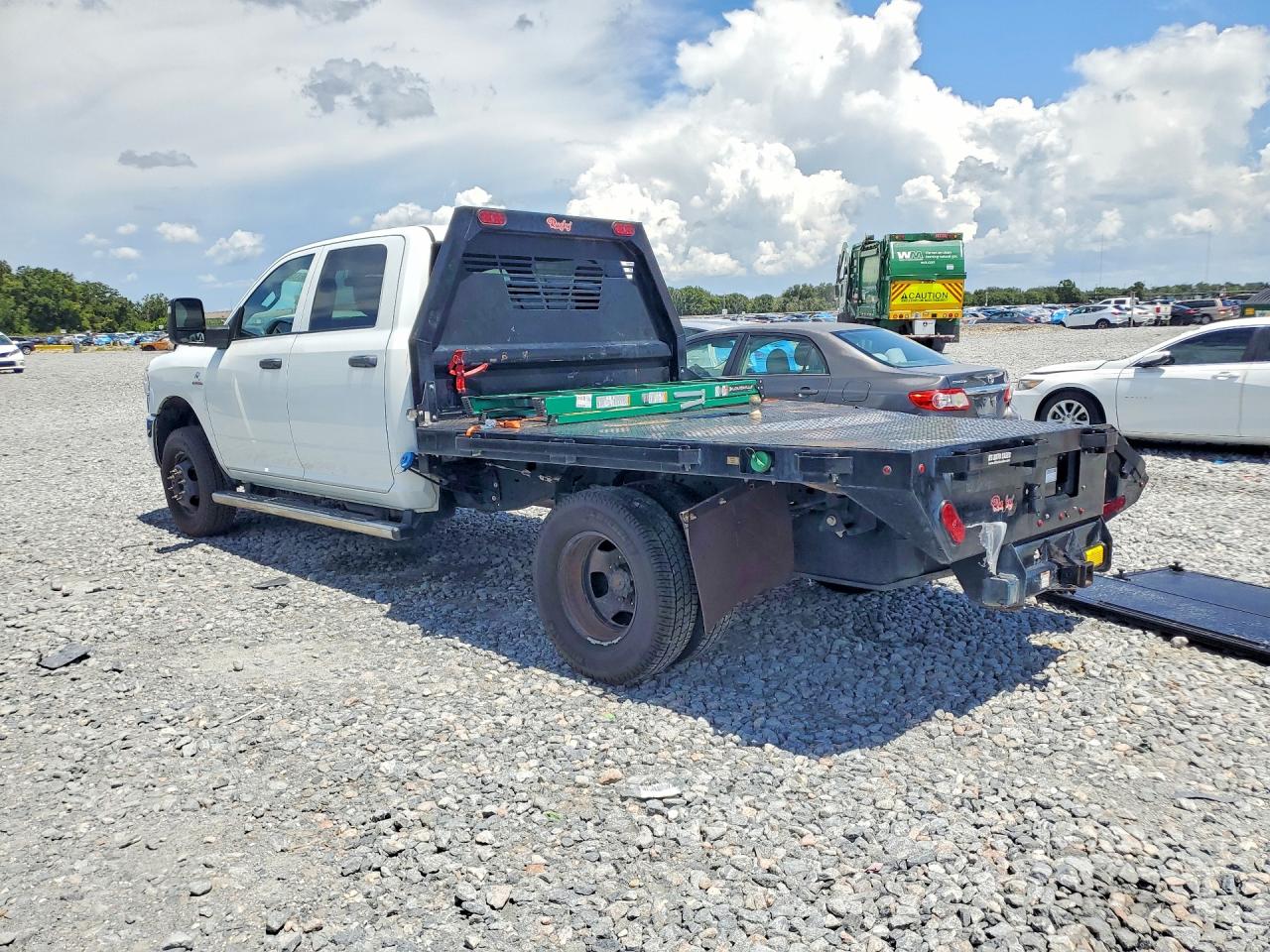 2024 RAM 3500 — снимка 2