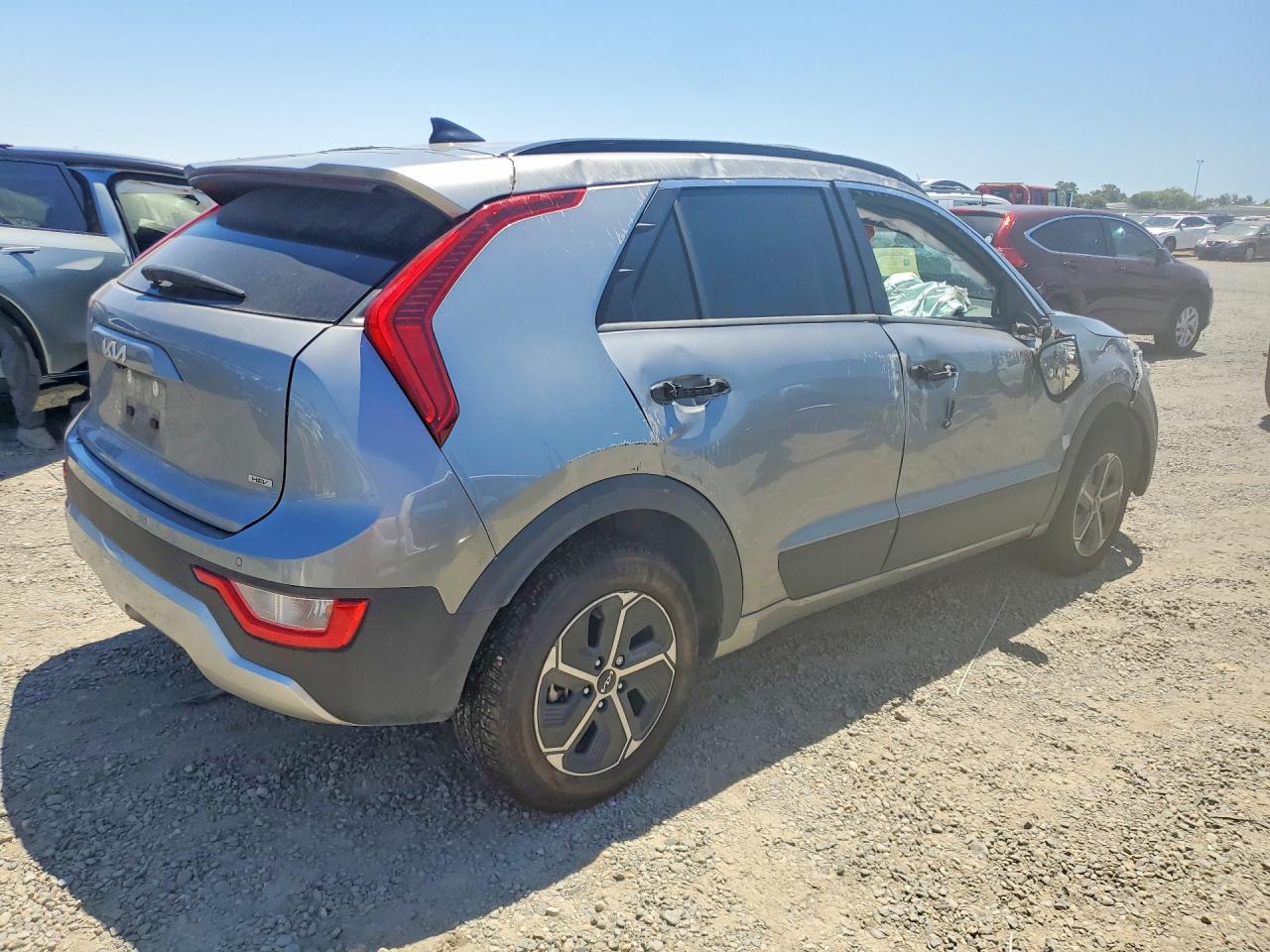 2025 KIA NIRO EX — снимка 3