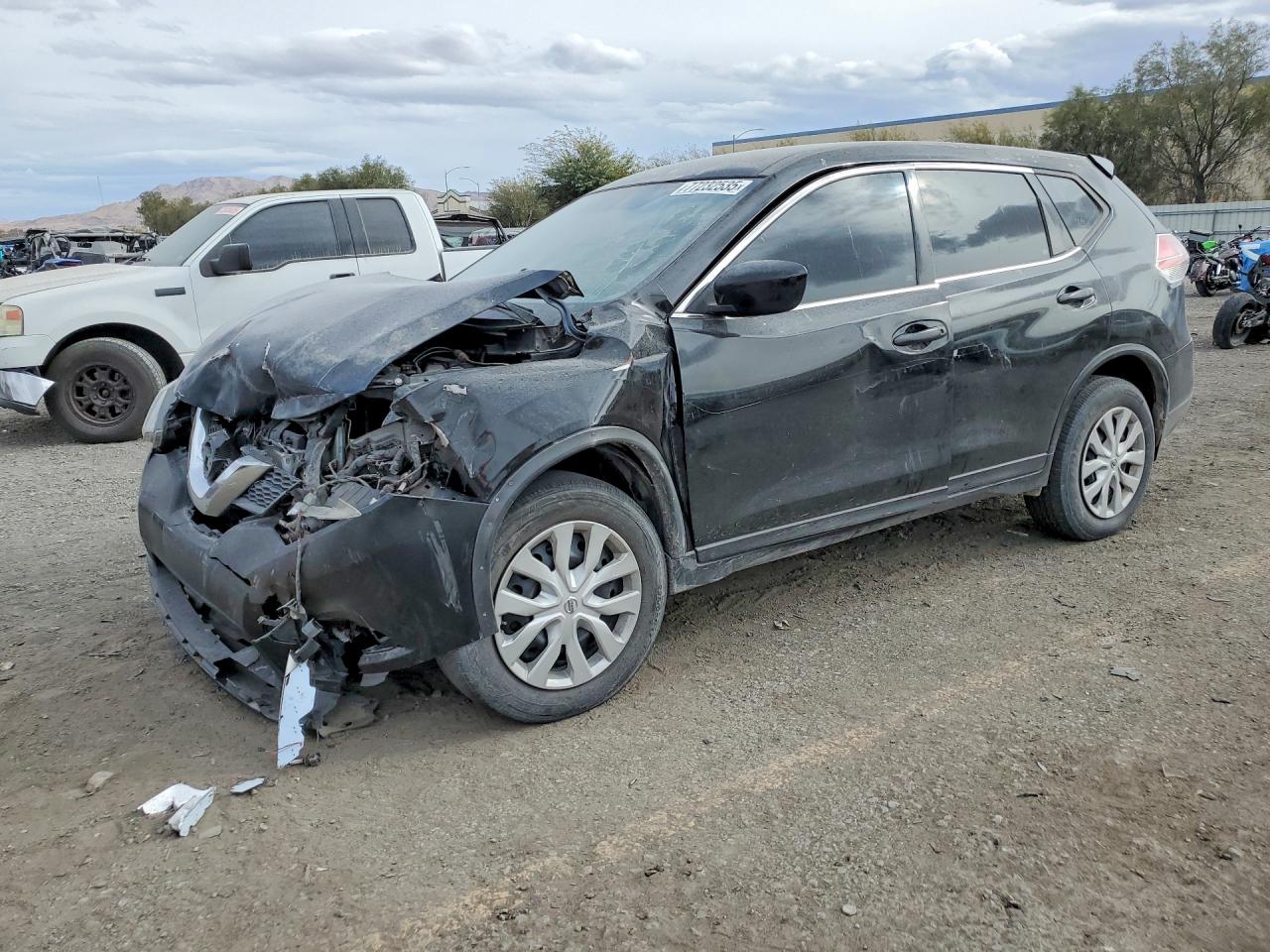2016 NISSAN ROGUE S
