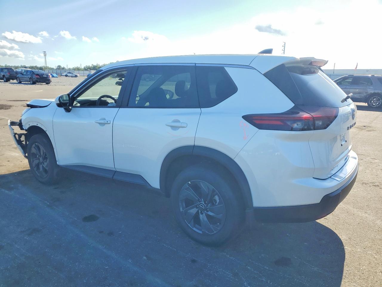 2026 NISSAN ROGUE SV — снимка 2