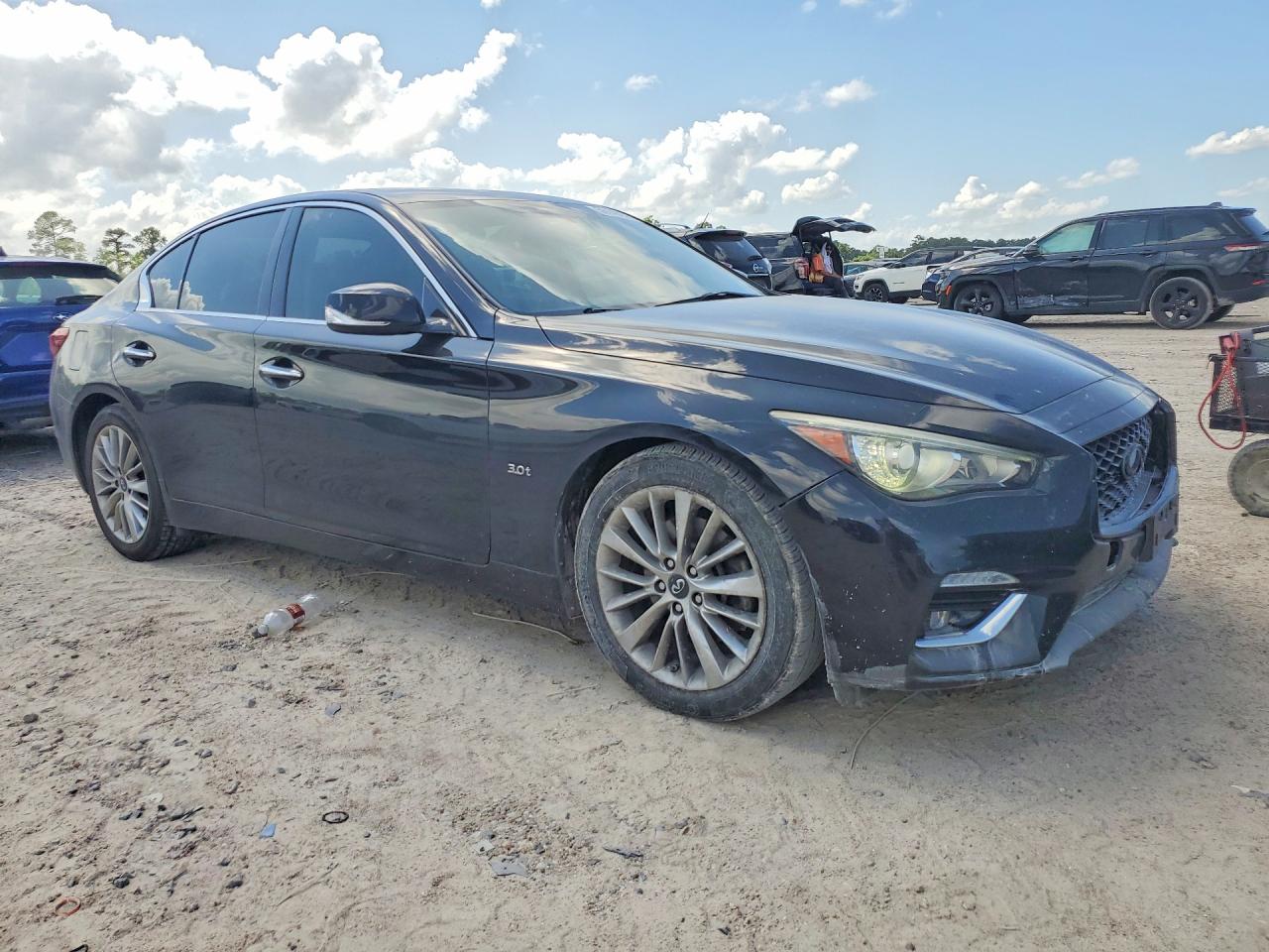 2018 INFINITI Q50 3.0T LUXE — снимка 4