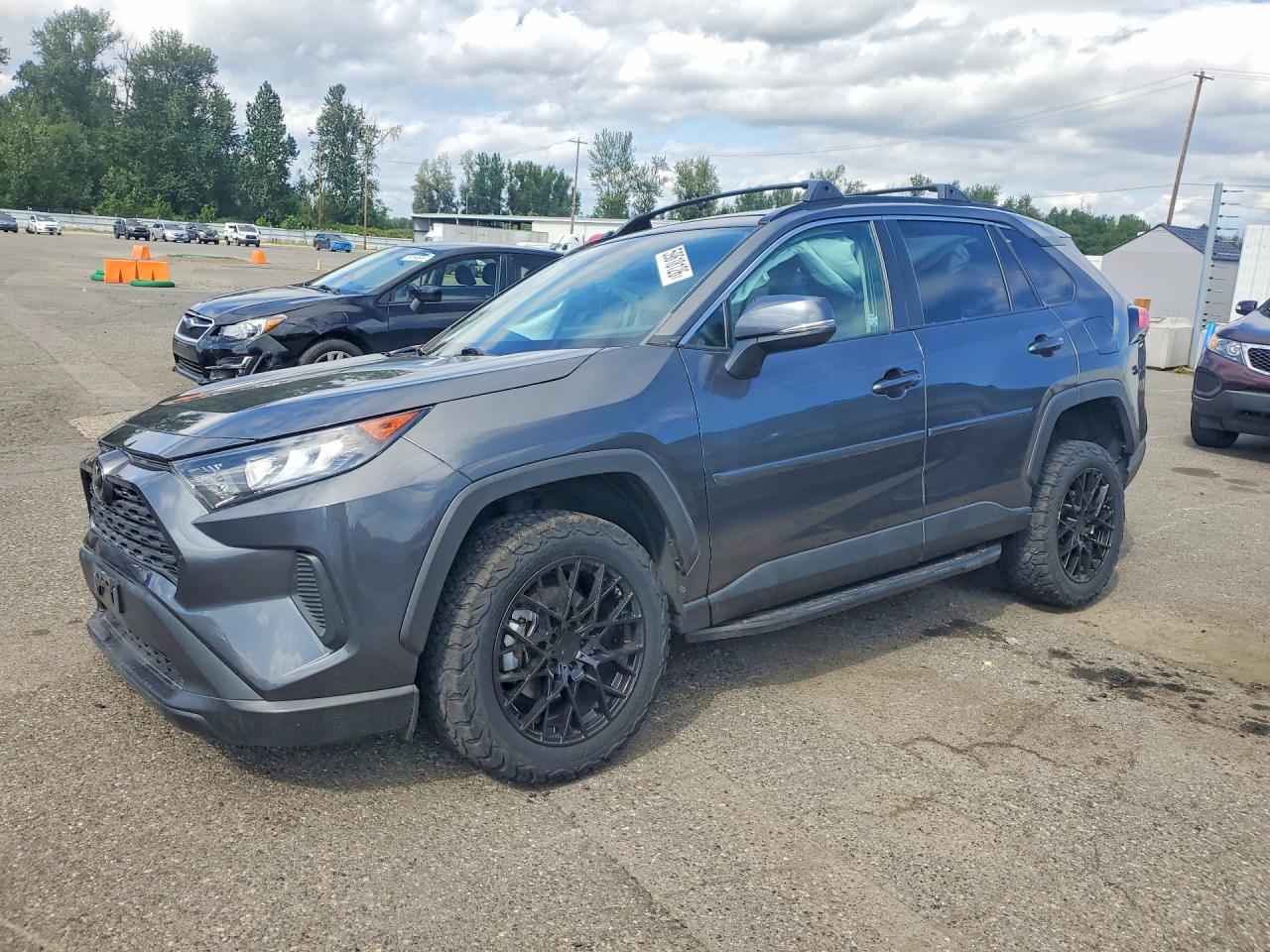 2020 TOYOTA RAV4 LE