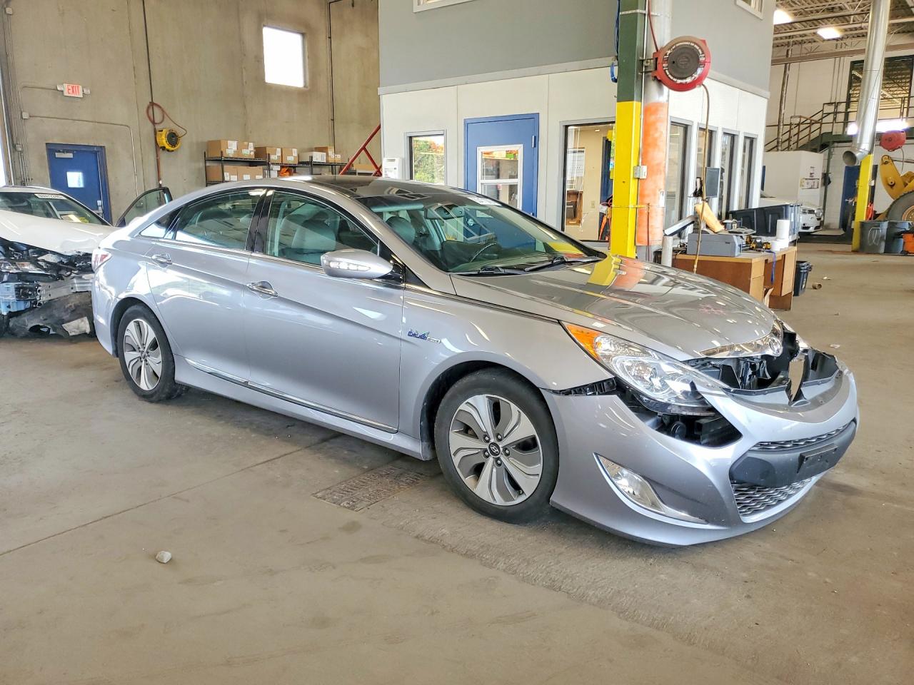 2015 HYUNDAI SONATA HYBRID LIMITED — снимка 4