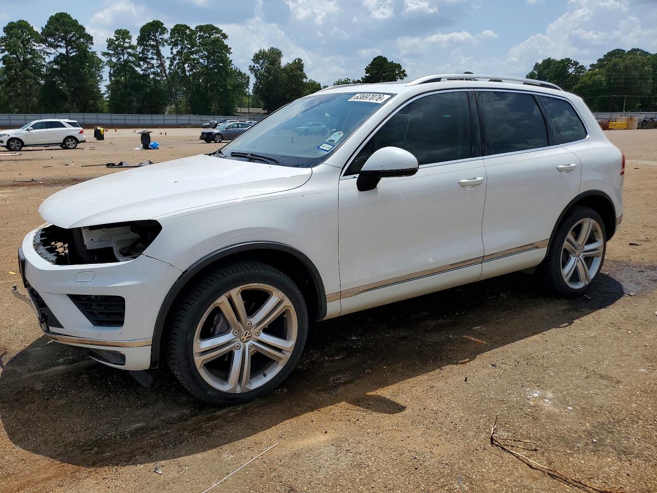 2017 VOLKSWAGEN TOUAREG EXECUTIVE