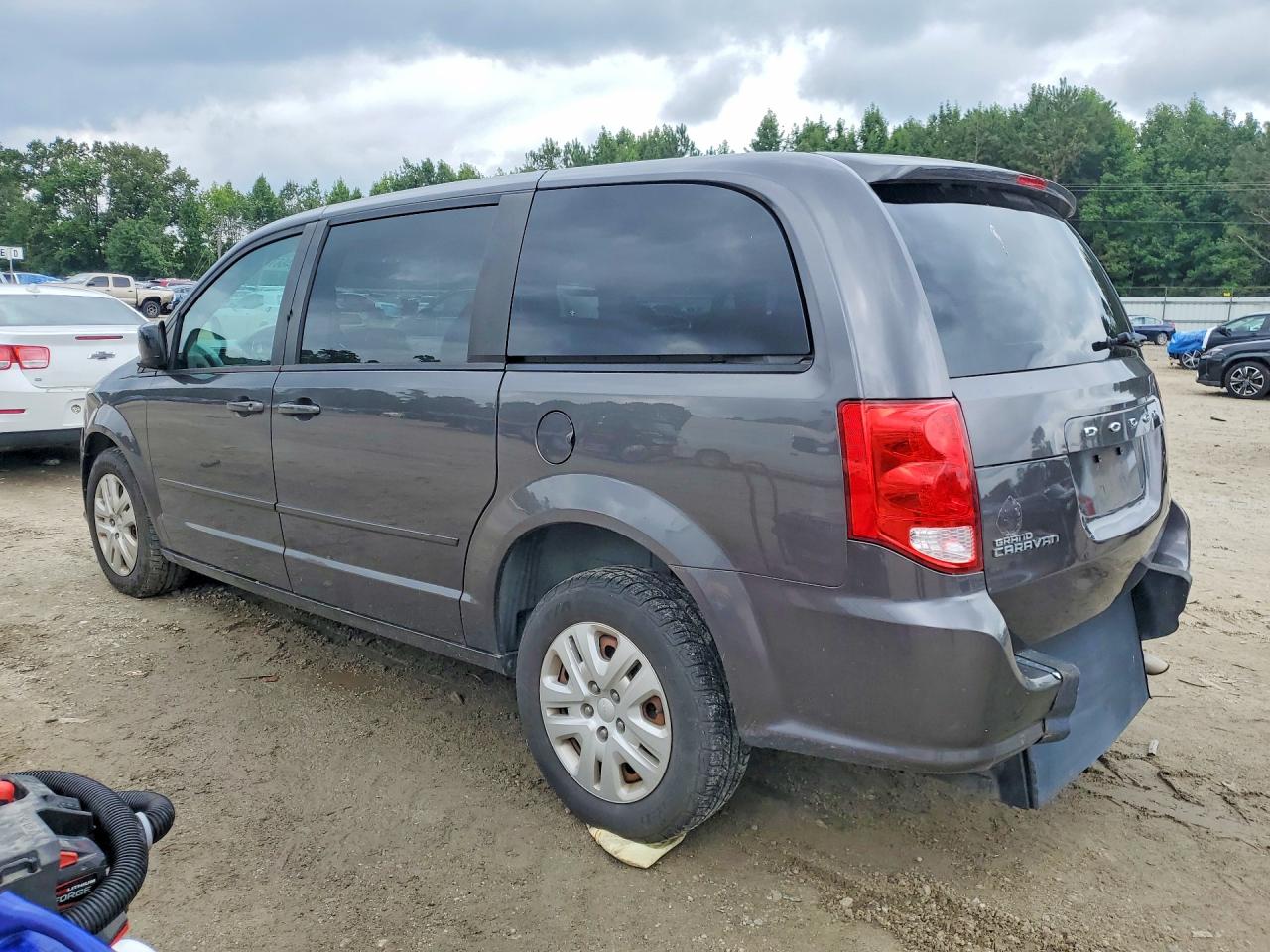 2017 DODGE GRAND CARAVAN SE — снимка 2