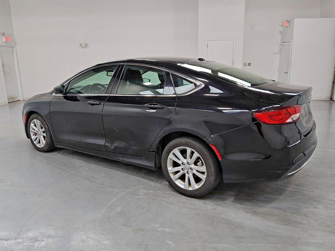 2015 CHRYSLER 200 LIMITED — снимка 2