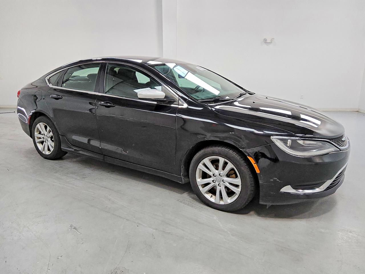 2015 CHRYSLER 200 LIMITED — снимка 4