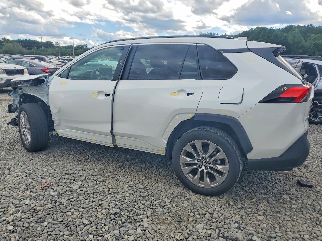 2025 TOYOTA RAV4 XLE PREMIUM — снимка 2