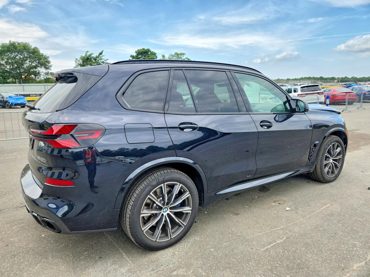 2026 BMW X5 M60I — снимка 3