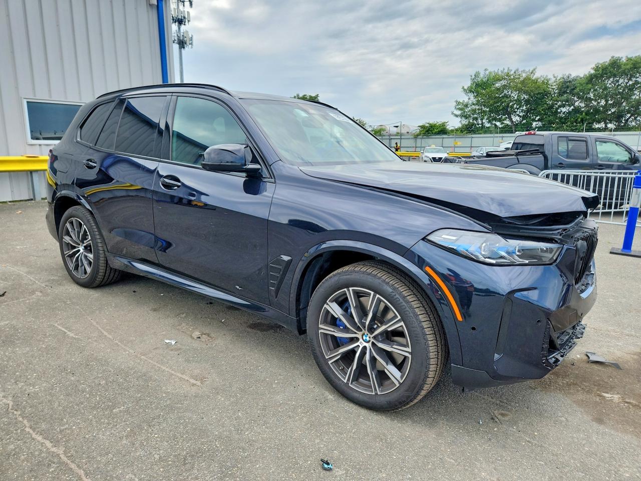 2026 BMW X5 M60I — снимка 4