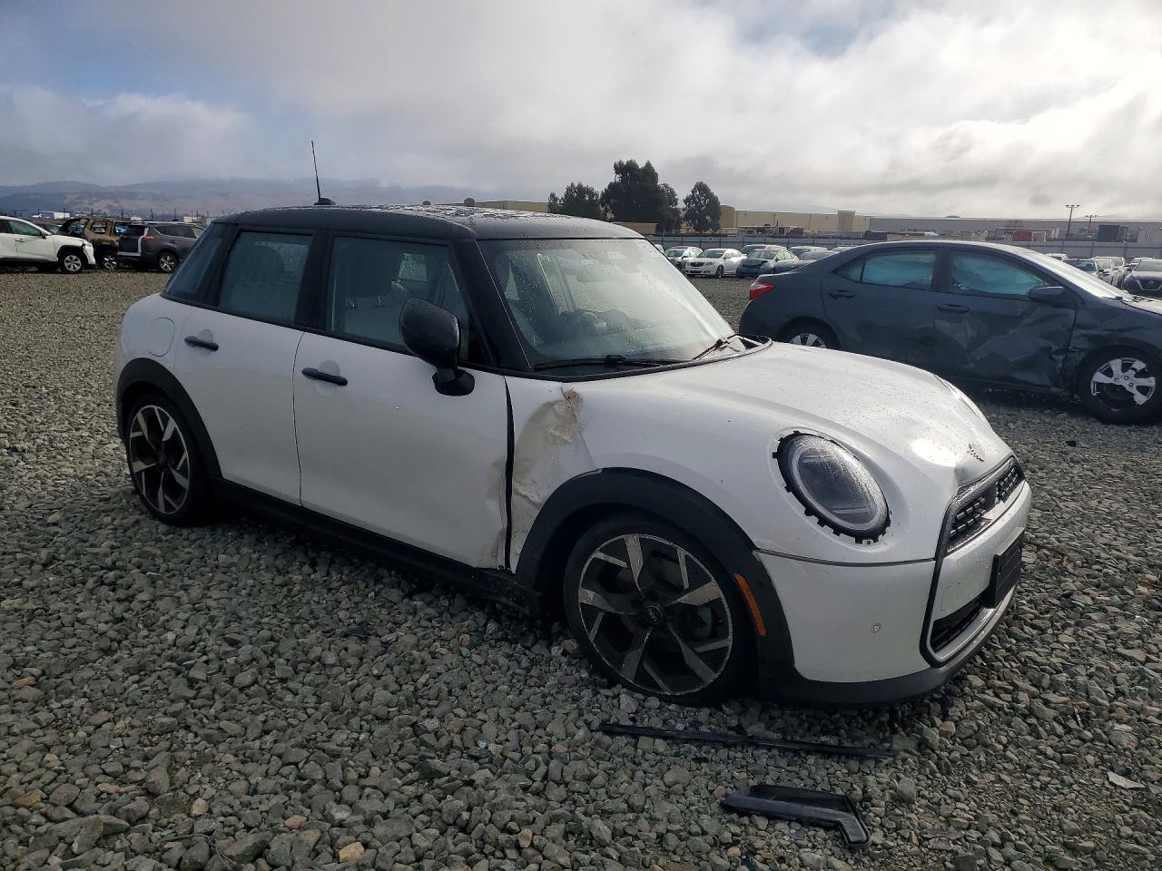 2025 MINI COOPER BASE — снимка 4