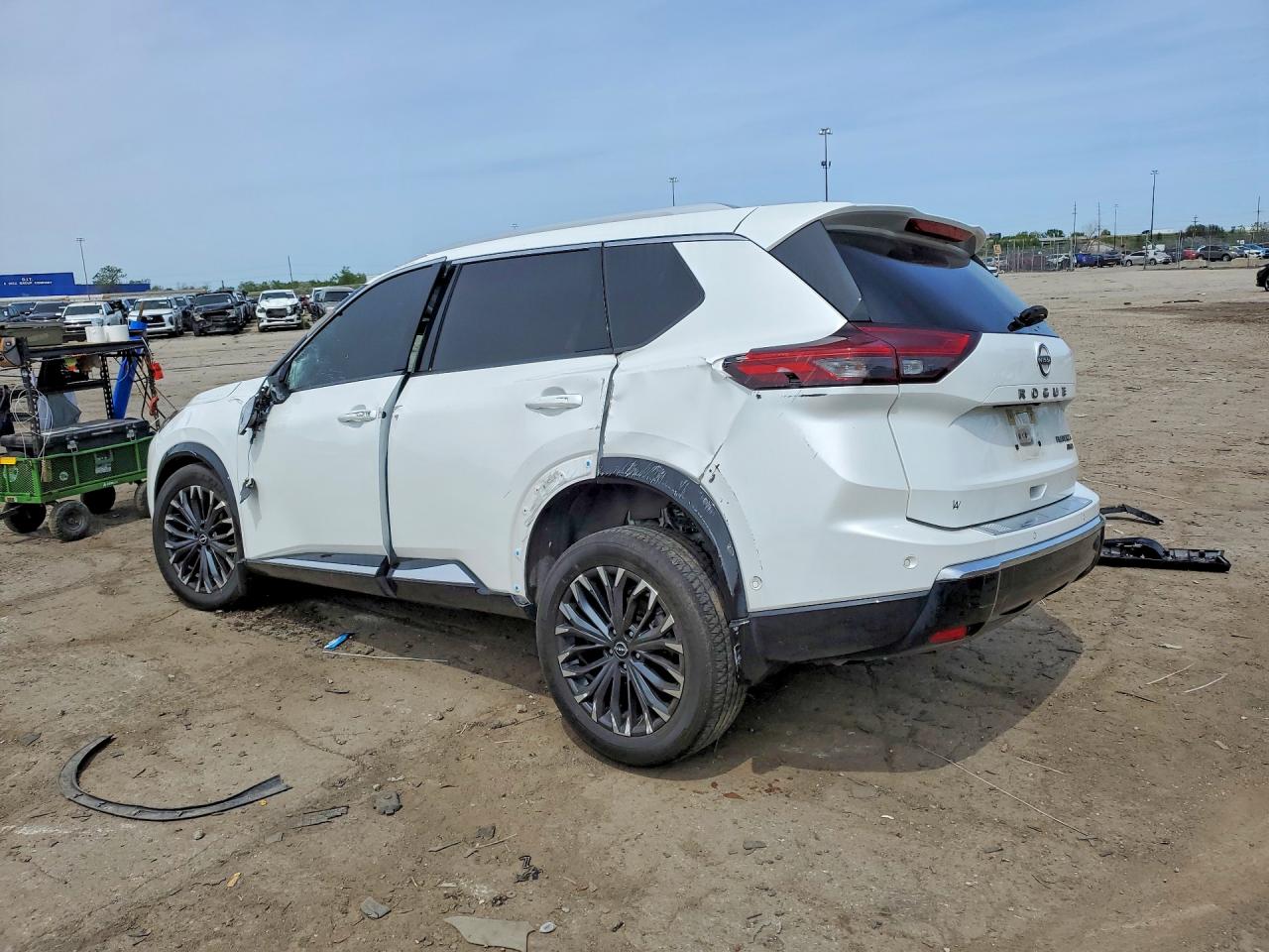 2024 NISSAN ROGUE PLATINUM — снимка 2