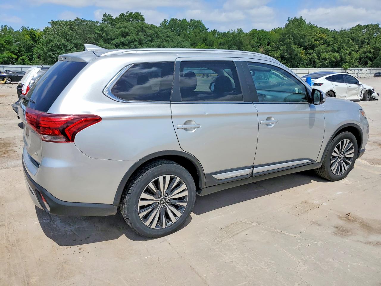 2020 MITSUBISHI OUTLANDER SE — снимка 3