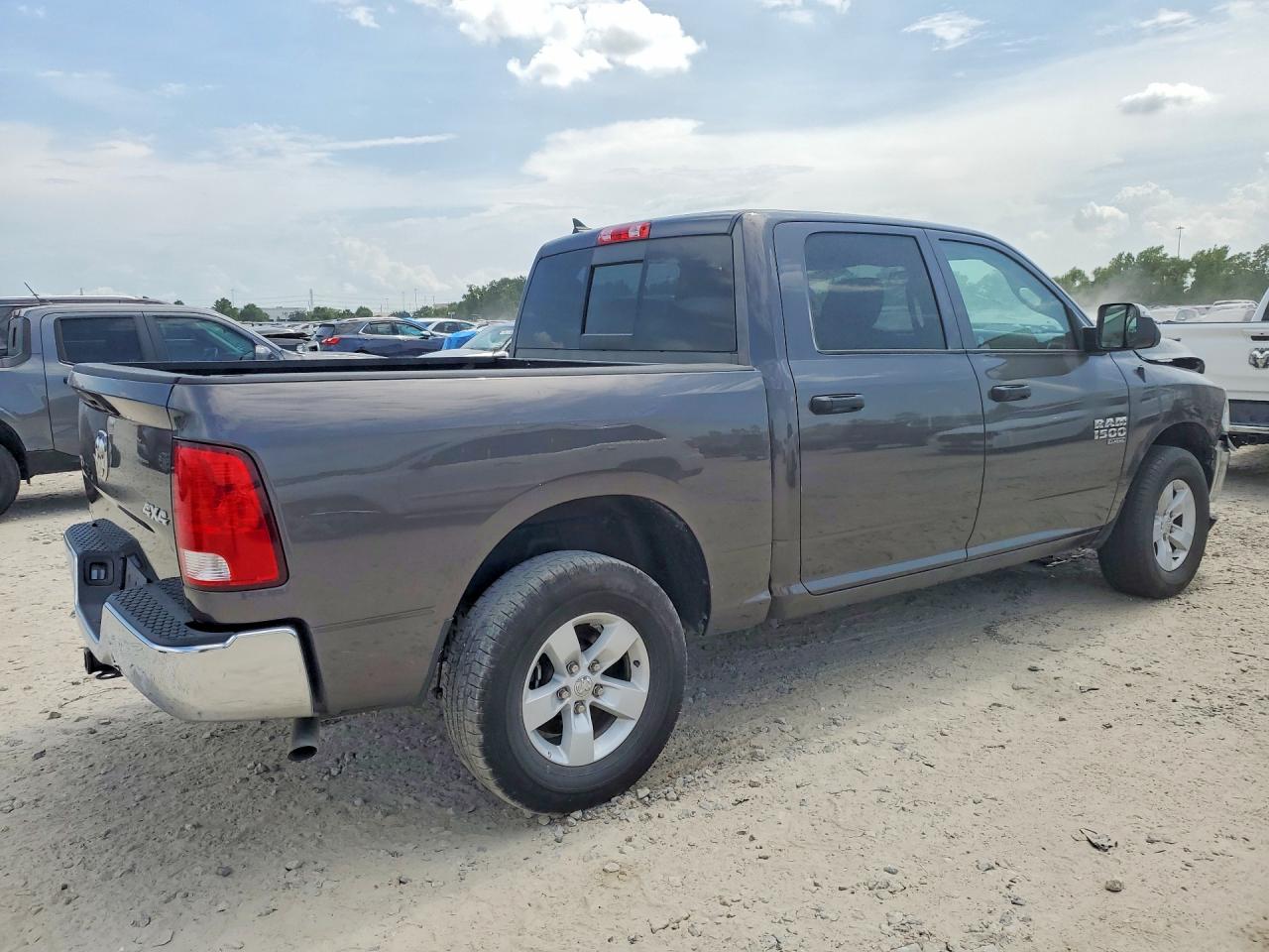2023 RAM 1500 CLASSIC SLT — снимка 3