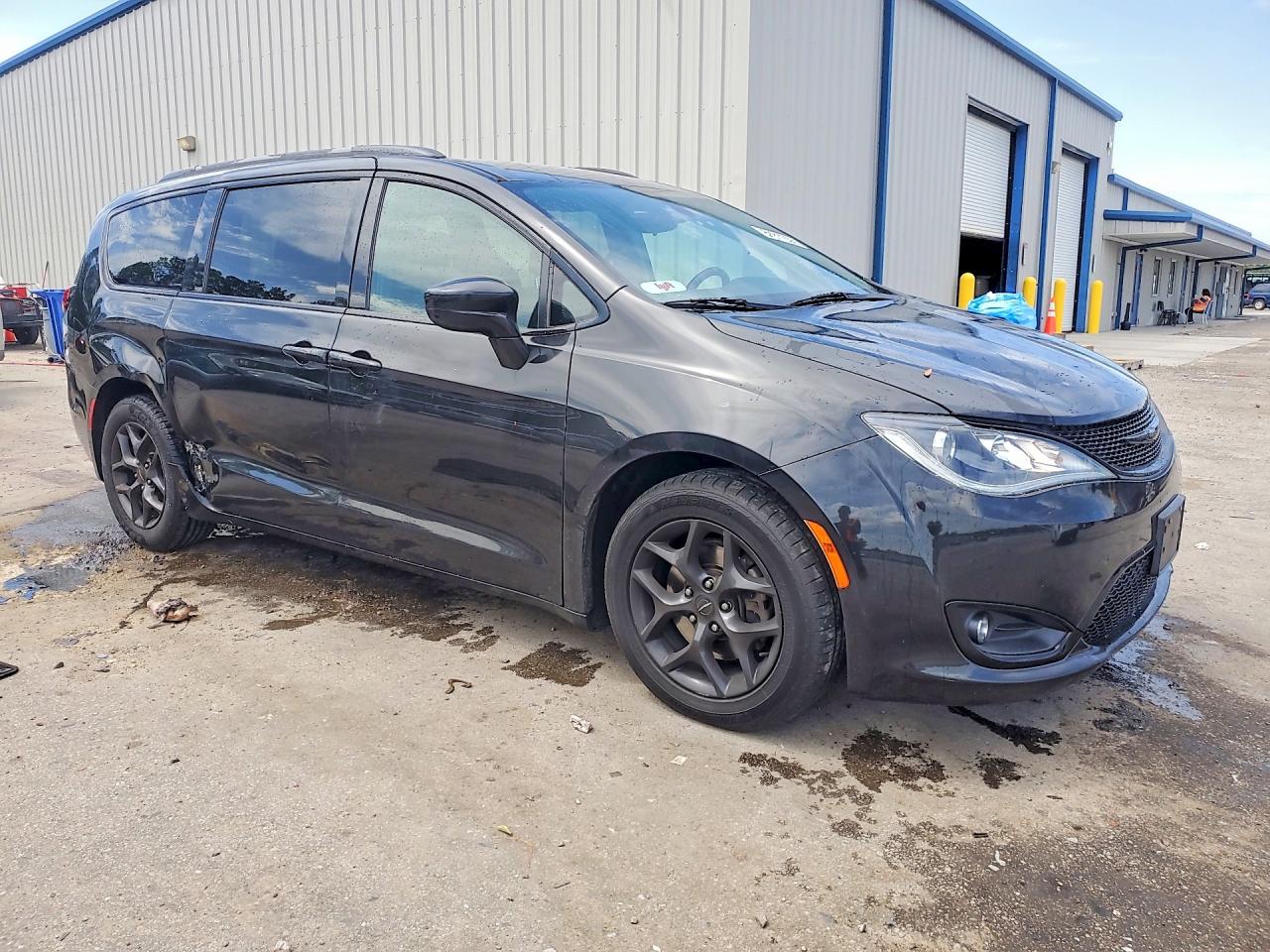 2018 CHRYSLER PACIFICA TOURING L — снимка 4