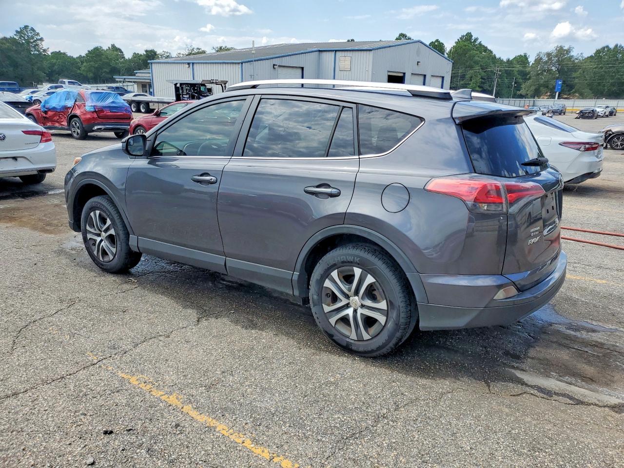 2016 TOYOTA RAV4 LE — снимка 2