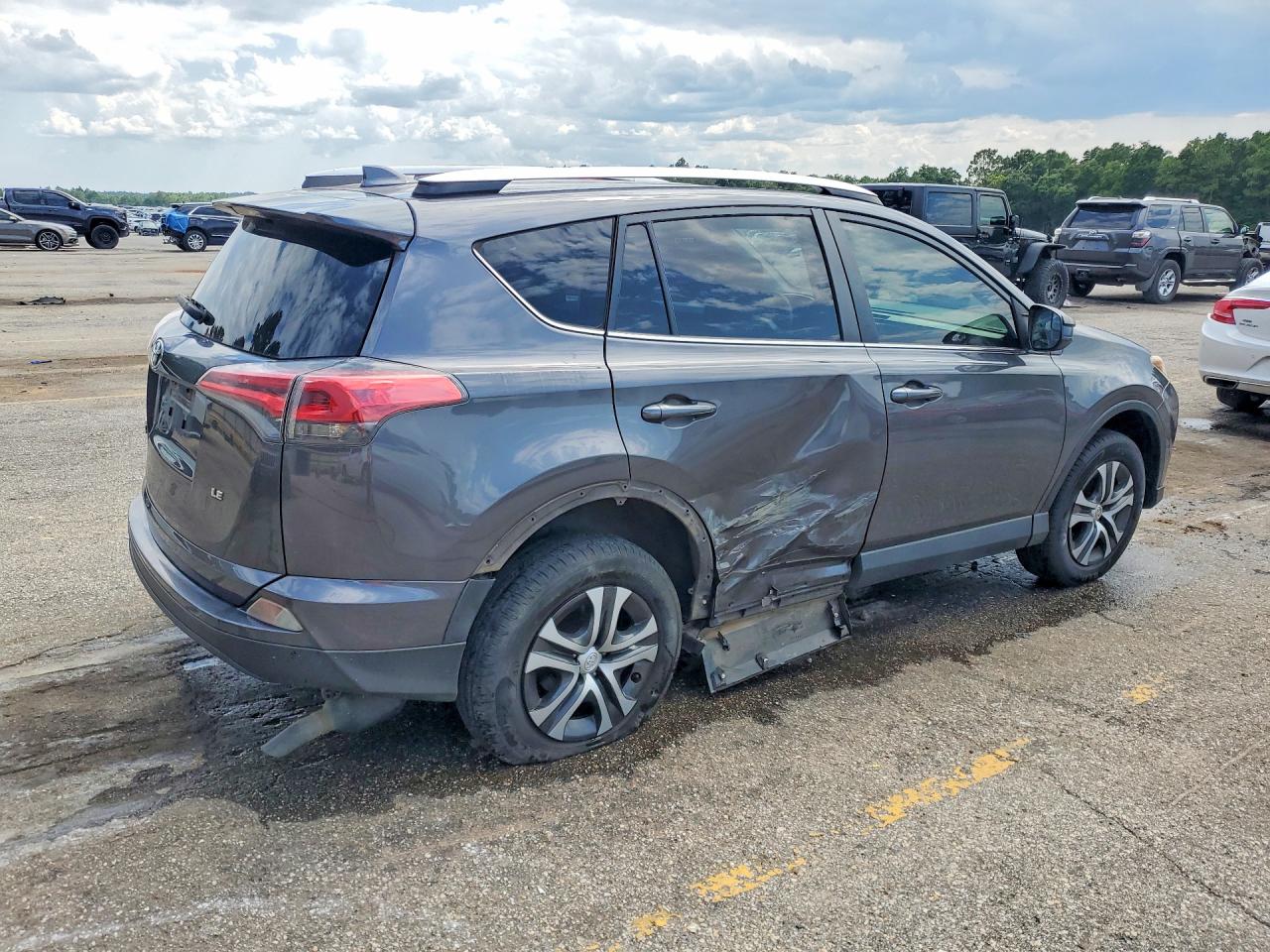 2016 TOYOTA RAV4 LE — снимка 3
