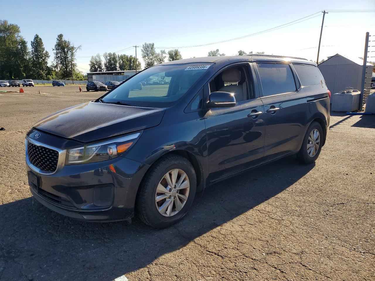 2015 KIA SEDONA LX