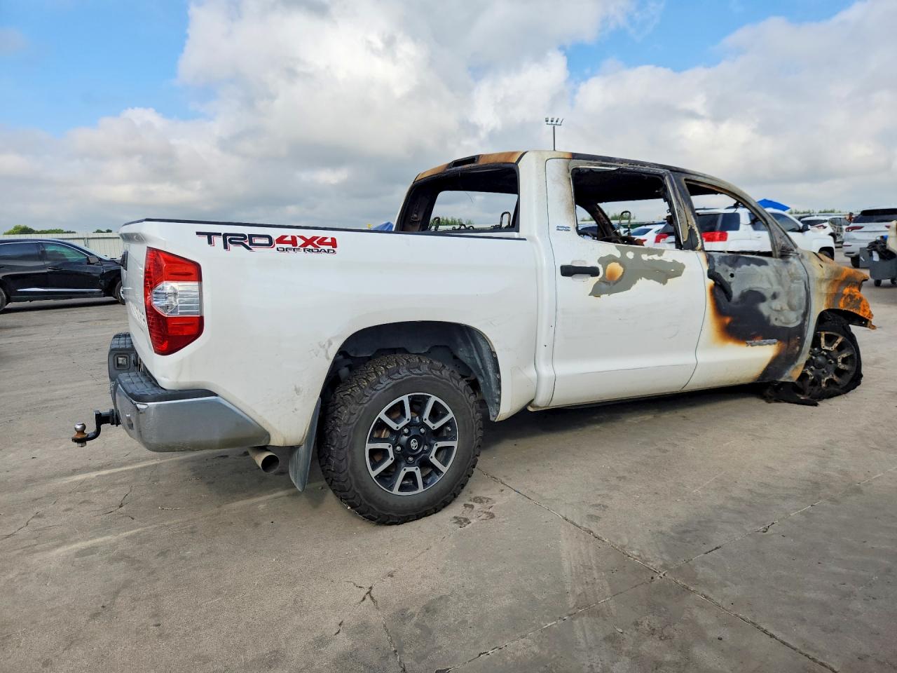 2018 TOYOTA TUNDRA CREWMAX SR5 — снимка 3