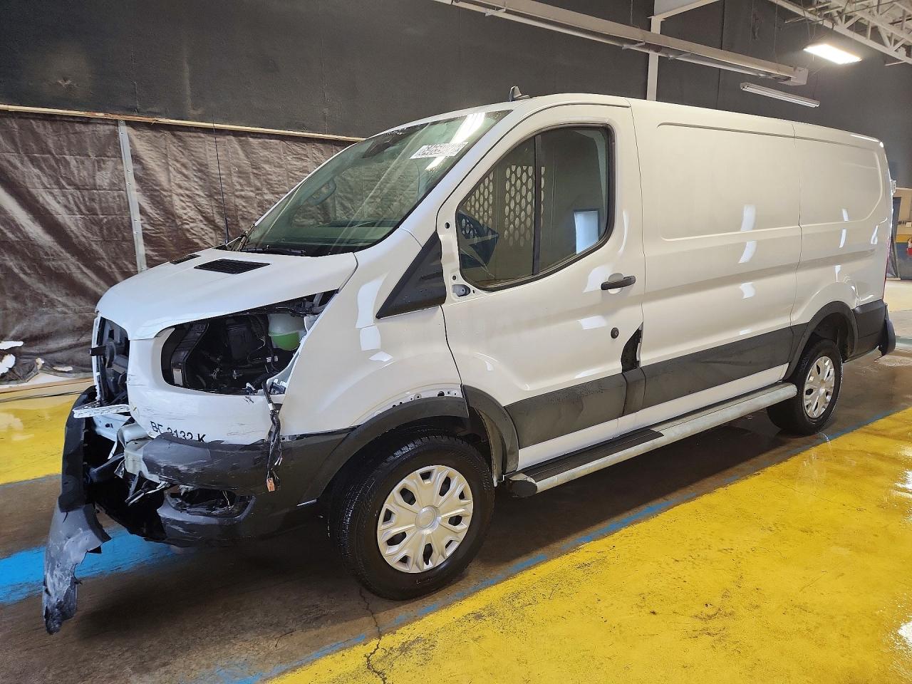 2025 FORD TRANSIT T-250