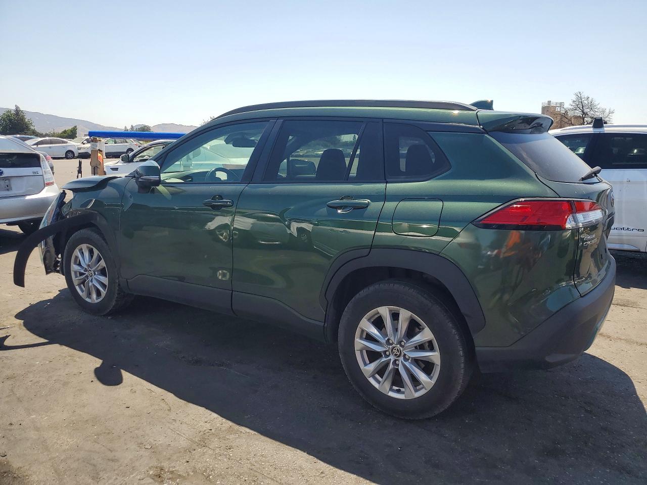2023 TOYOTA COROLLA CROSS LE — снимка 2